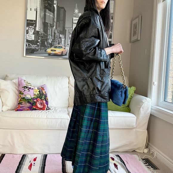 Vintage black leather batwing jacket - Picture 3 of 16